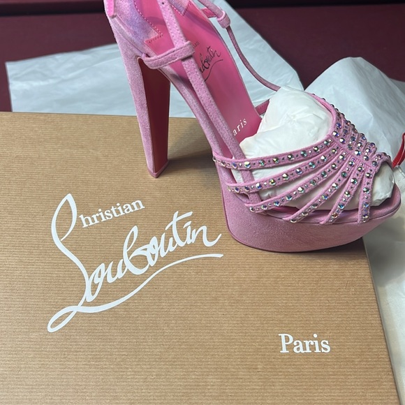 Louboutin Paris Vega Strassima Alta Heels. Sz 37.5 US sz 7.5 NWT - Picture 5 of 7
